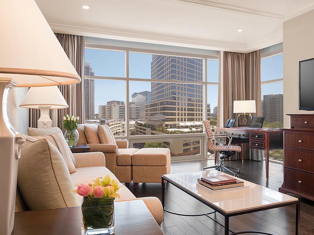 Discovery Primea Makati City Екстериор снимка A suite at the Four Seasons San Francisco