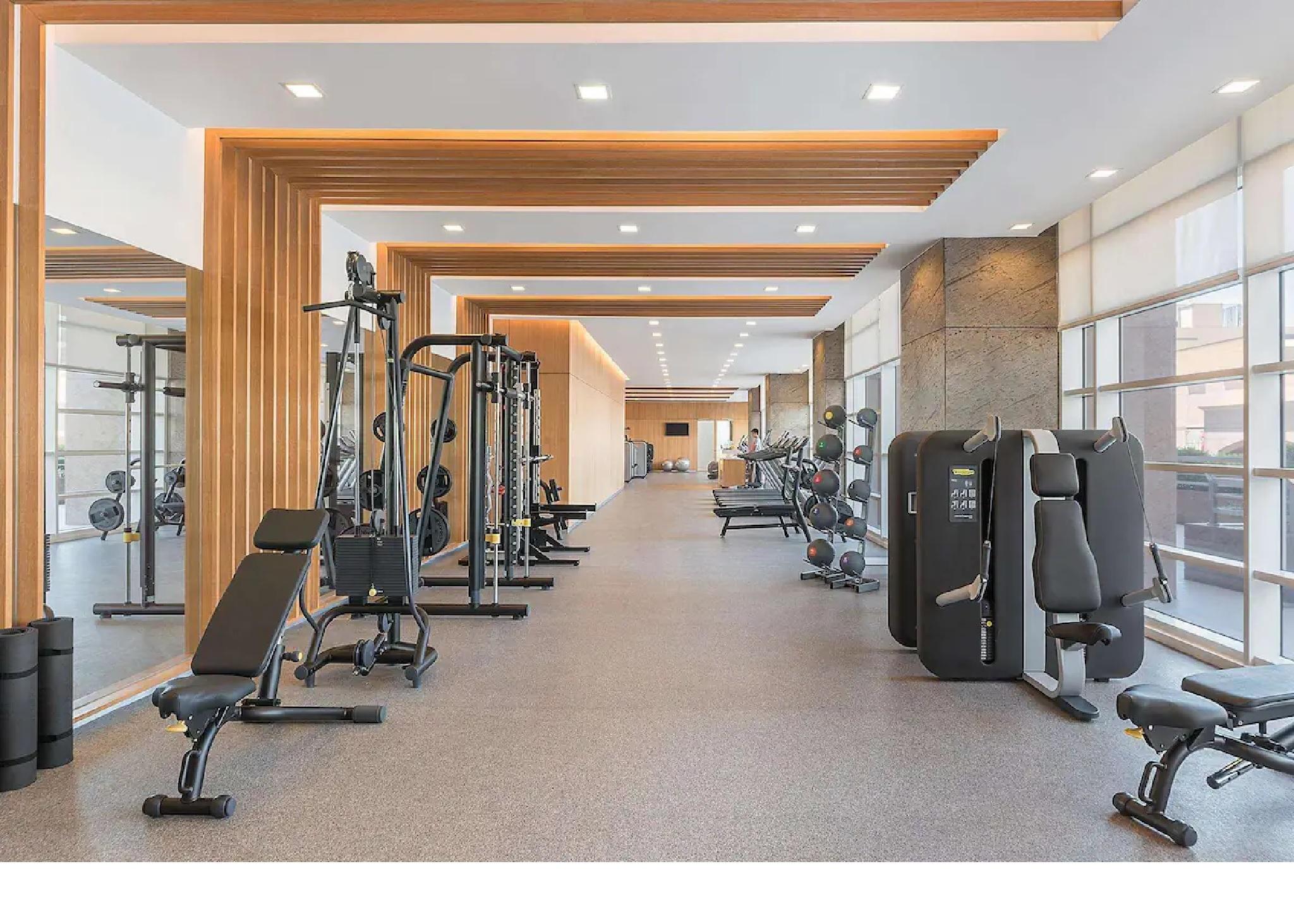 Discovery Primea Makati City Екстериор снимка The gym at the hotel