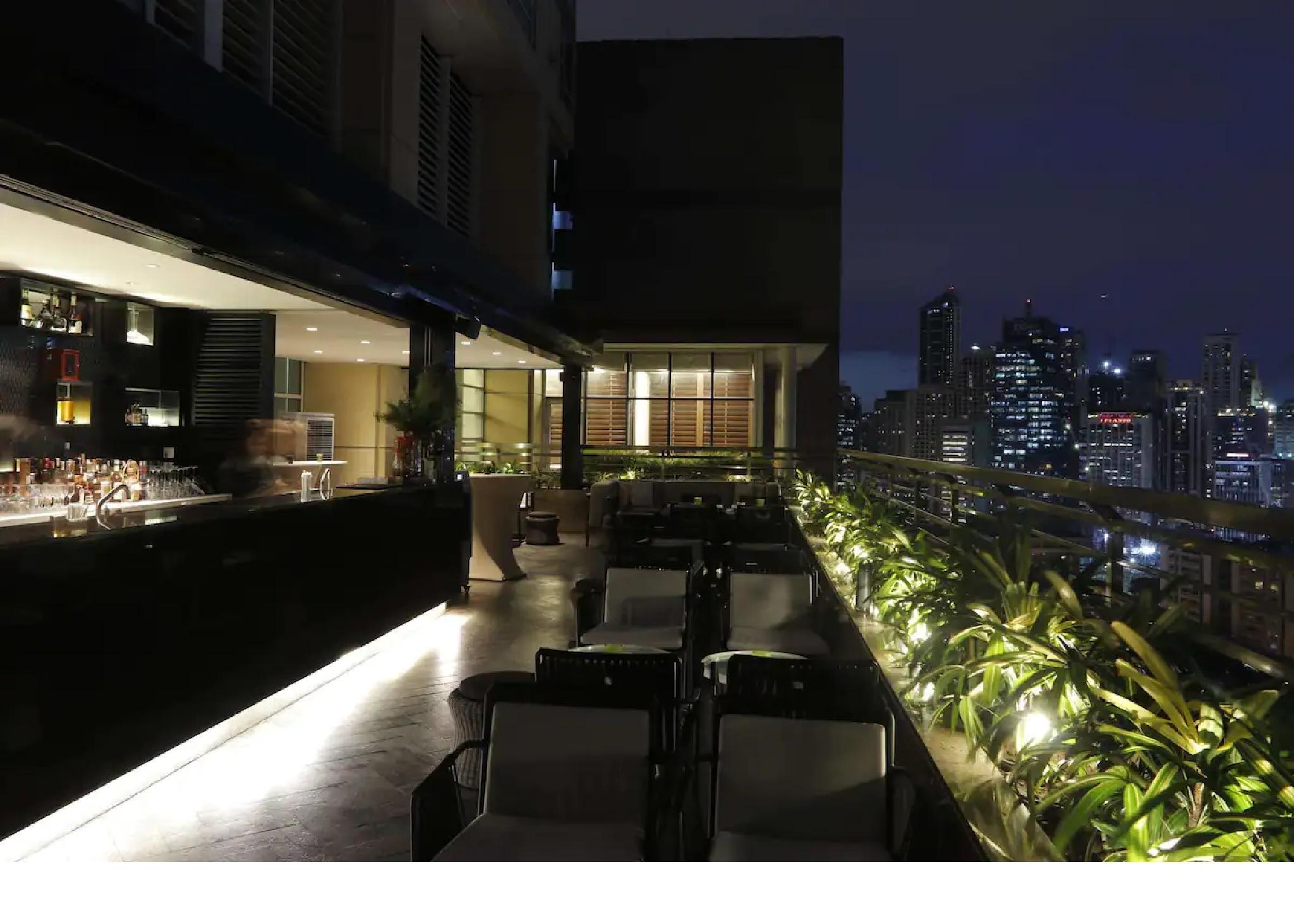 Discovery Primea Makati City Екстериор снимка The Bar